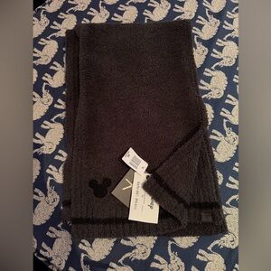 New NWT Barefoot Dreams Disney Mickey Mouse Knit Scarf, Winter for Men and Woman